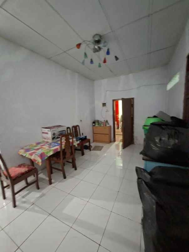 dijual rumah setiabudi