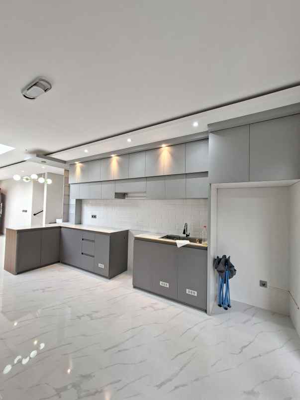 dijual rumah setiabudi bandung utara