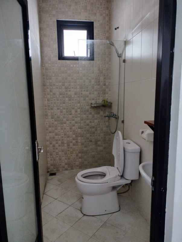 dijual rumah siap huni 2 lantai di malang