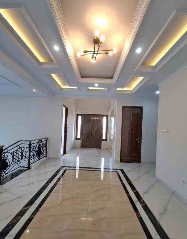 dijual rumah siap huni dan murah di jagakarsa