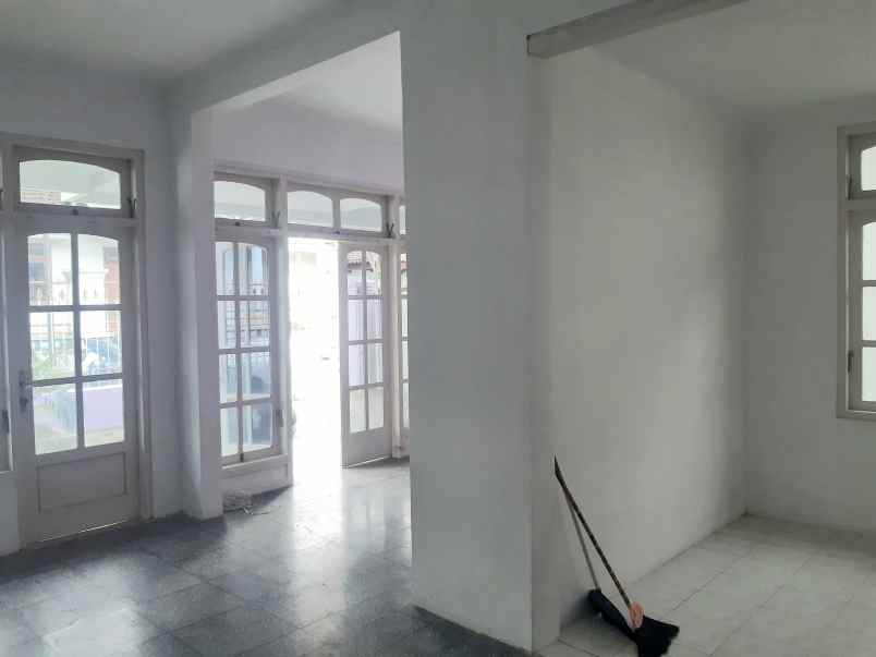 dijual rumah siap huni di kaliwates dekat lippo jember