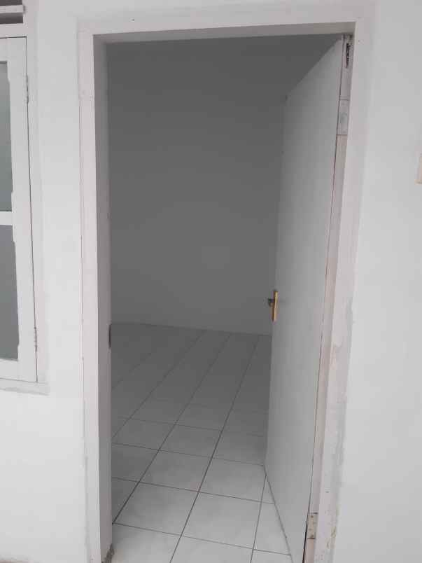 dijual rumah siap huni di kaliwates dekat lippo jember