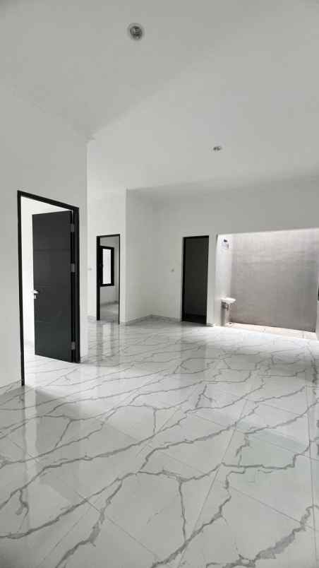 dijual rumah siap huni di perumahan mojopahit jember