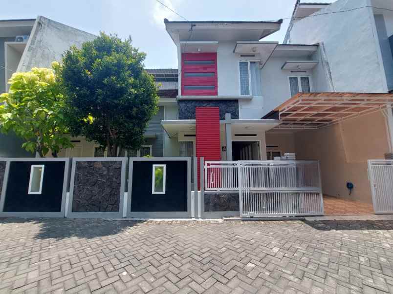 dijual rumah siap huni lokasi jalan borobudur