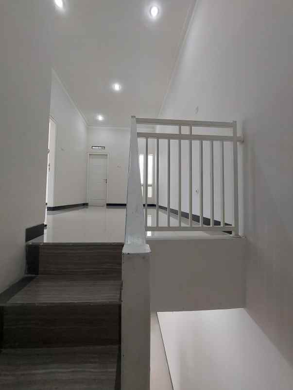 dijual rumah siap huni lokasi jalan borobudur