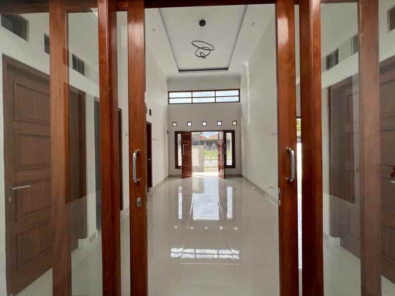 dijual rumah sidoarum