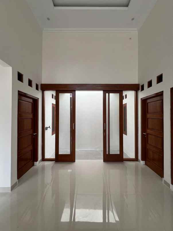 dijual rumah sidoarum