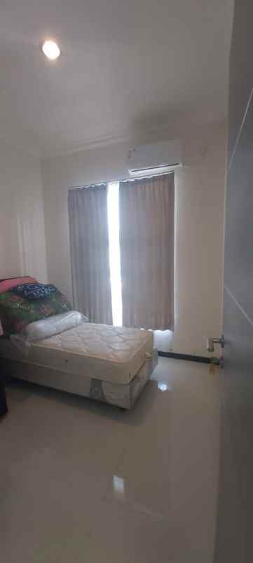 dijual rumah sukolilo dian regency