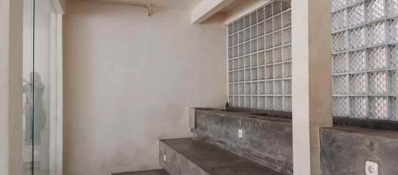 dijual rumah taman galaxy