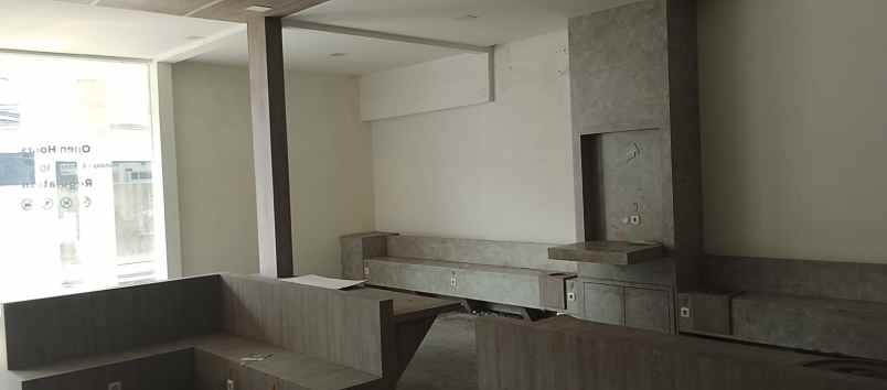 dijual rumah taman galaxy