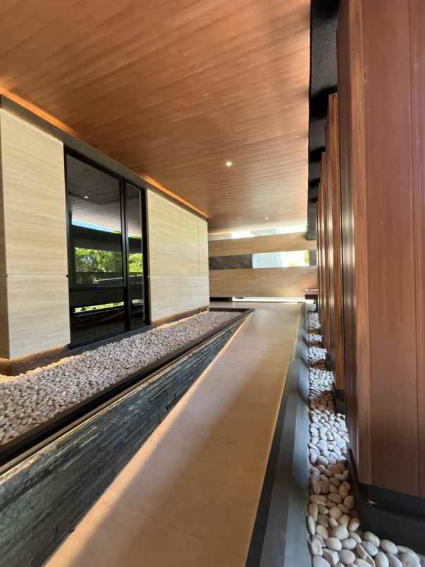 dijual rumah taman golf citraland surabaya
