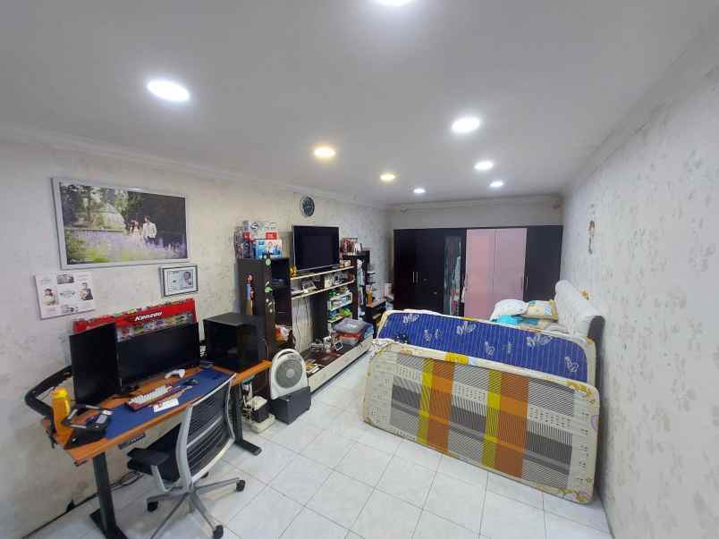 dijual rumah taman palem lestari uk 56 m