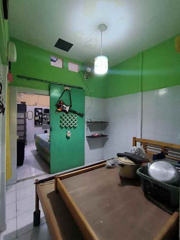 dijual rumah tambaksari