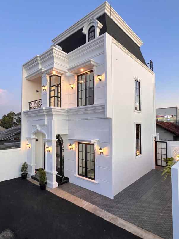 dijual rumah tanah baru depok