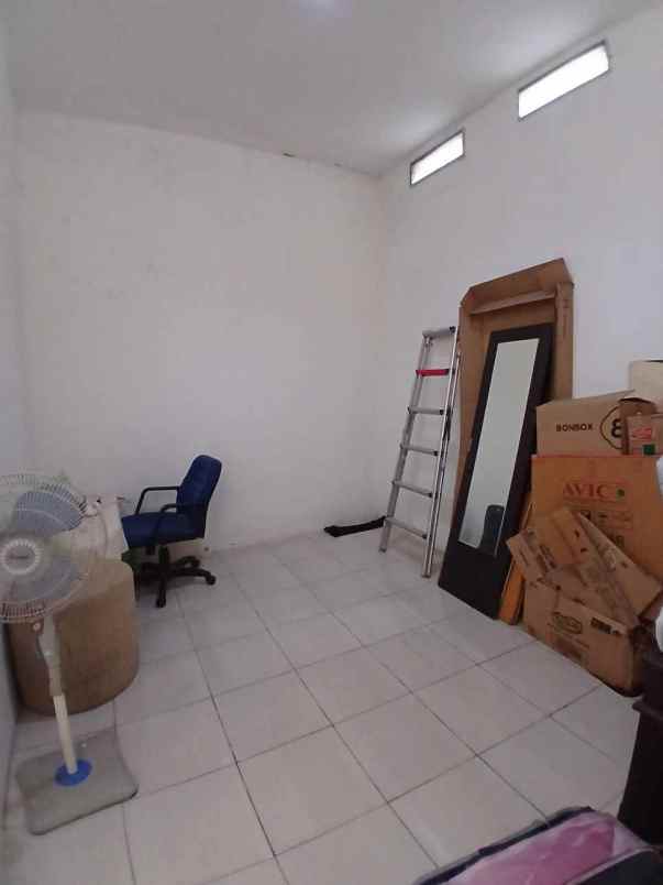 dijual rumah tanah baru depok