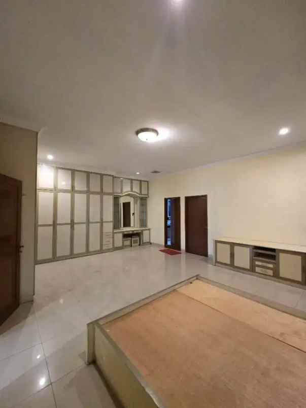 dijual rumah tebet
