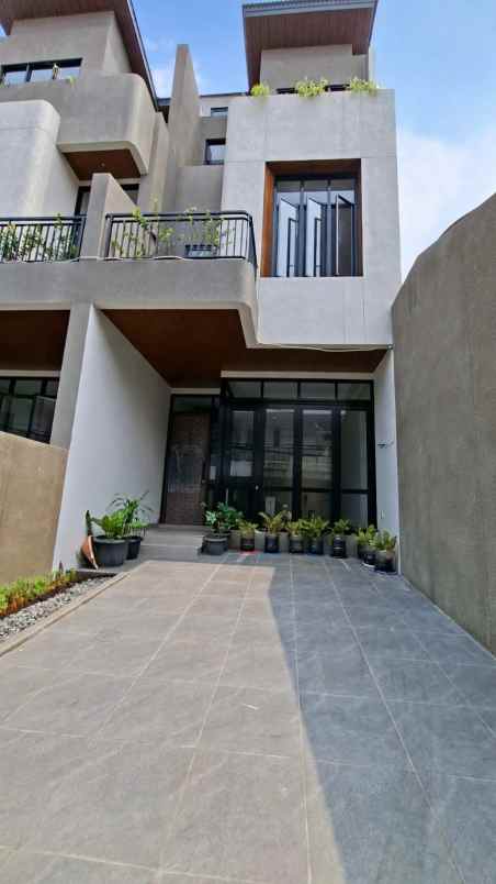 dijual rumah tebet timur dalam