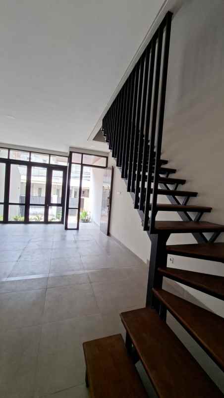 dijual rumah tebet timur dalam