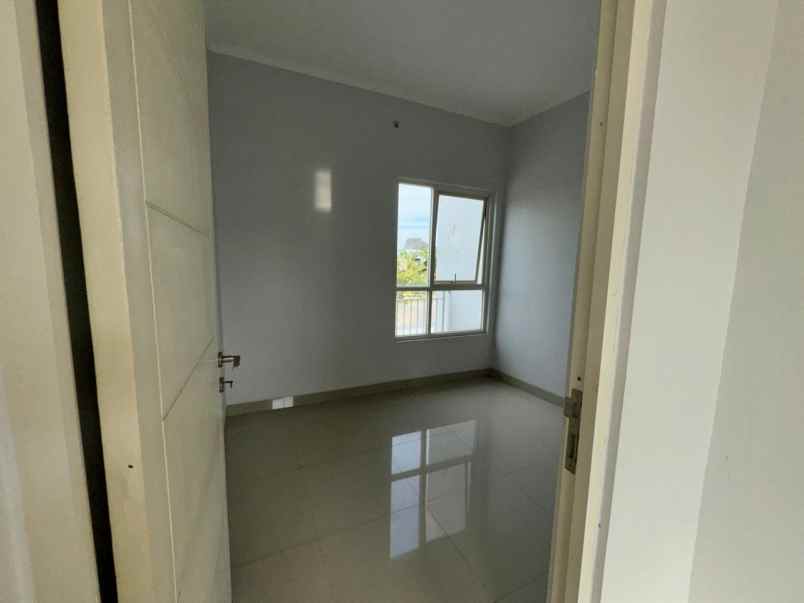 dijual rumah the taman dhika