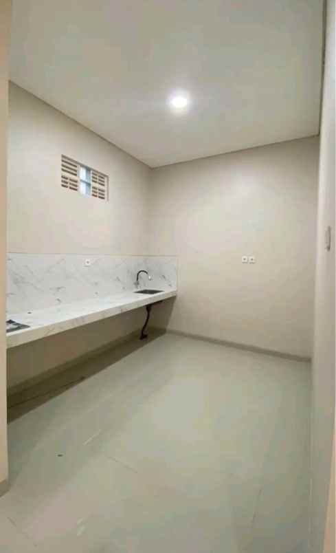 dijual rumah tlogomulyo