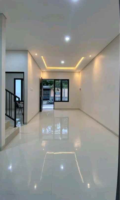 dijual rumah tlogomulyo