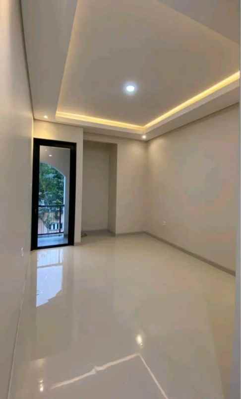 dijual rumah tlogomulyo