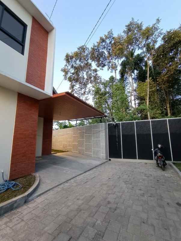 dijual rumah tonggalan wedomartani
