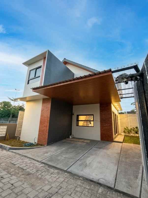 dijual rumah tonggalan wedomartani