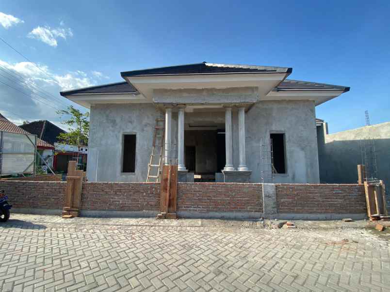 dijual rumah trunuh klaten selatan