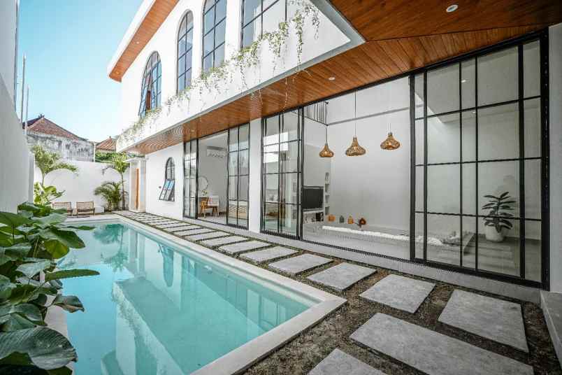 dijual rumah tumbak bayuh