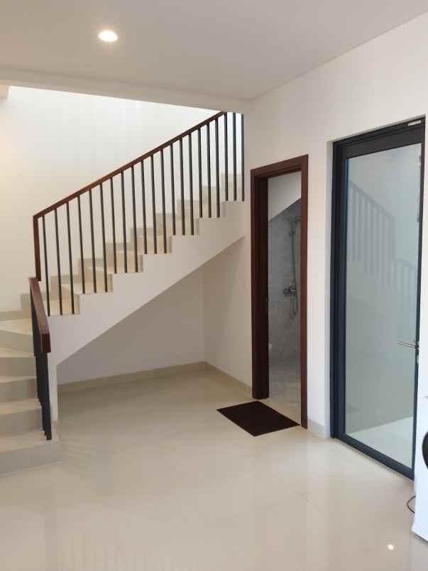 dijual rumah under 2m di podomoro park bandung