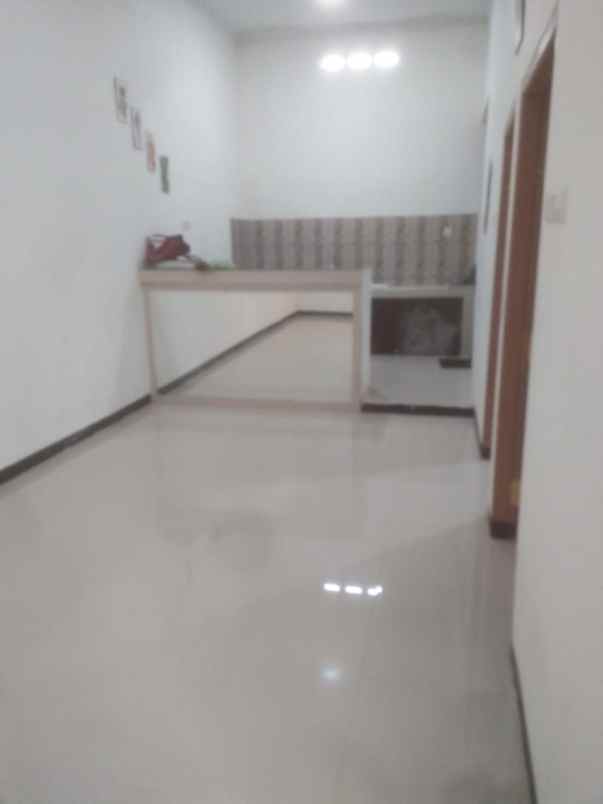 dijual rumah villa gadinga harapan 5