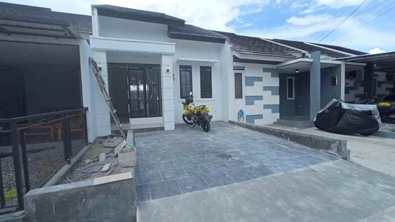 Rumah Gress Villa Hegar Cikoneng Bojongsoang Lt78 Lb45 Telkom Bandung