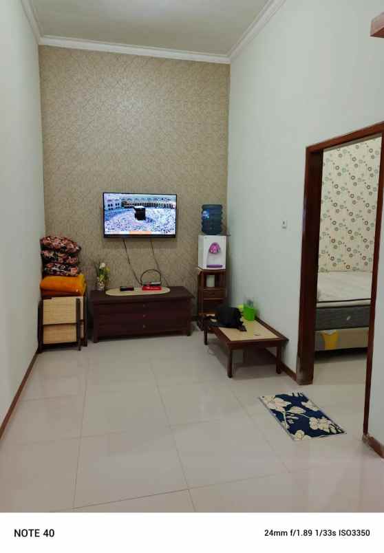 dijual rumah villa navy residence