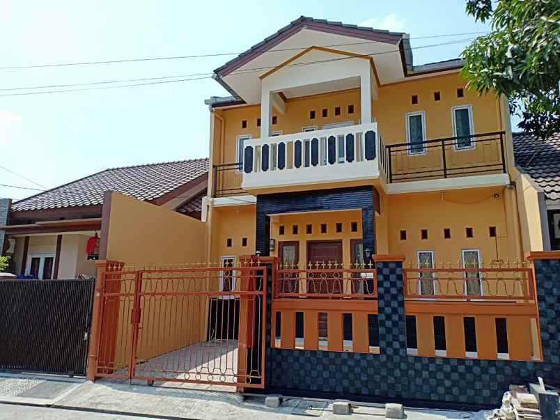 dijual rumah villa nusa indah 2