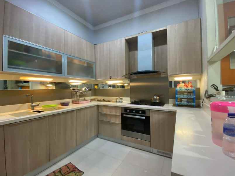 dijual rumah wisata bukit mas lidah