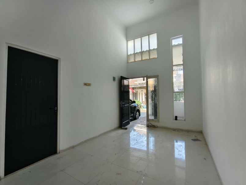 dijual rumah wisata semanggi