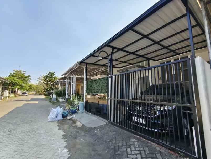 dijual rumah wisata semanggi