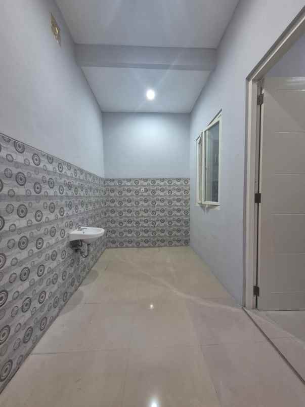 dijual rumah wisma kedung asem