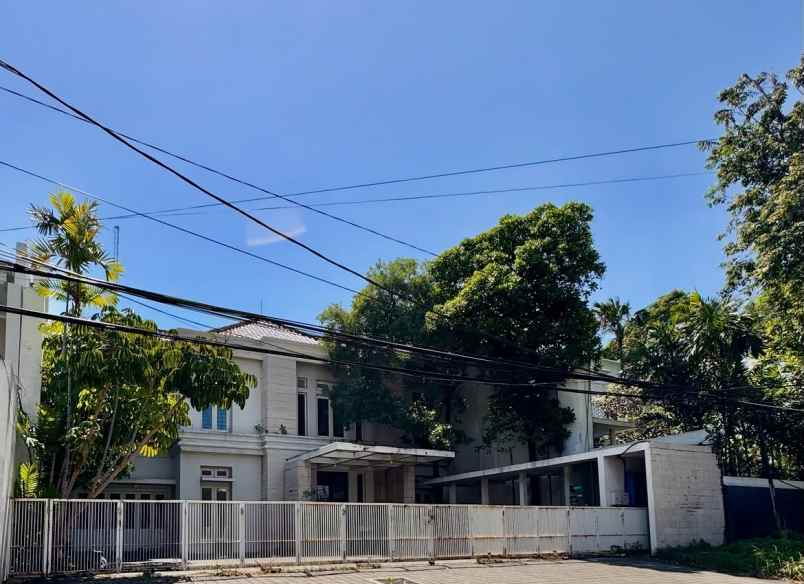 dijual rumah wr supratman