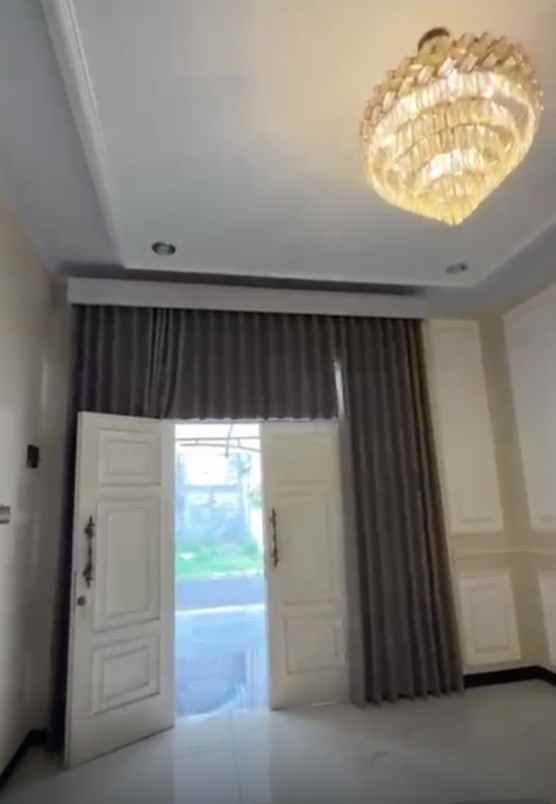 dijual rumah zeins adhiasta premier