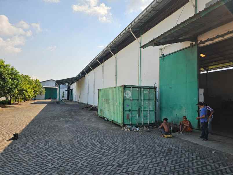 dijual sewa gudang di probolinggo