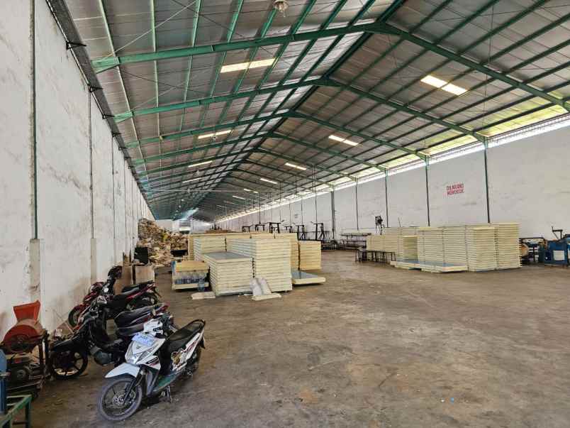 dijual sewa gudang di probolinggo