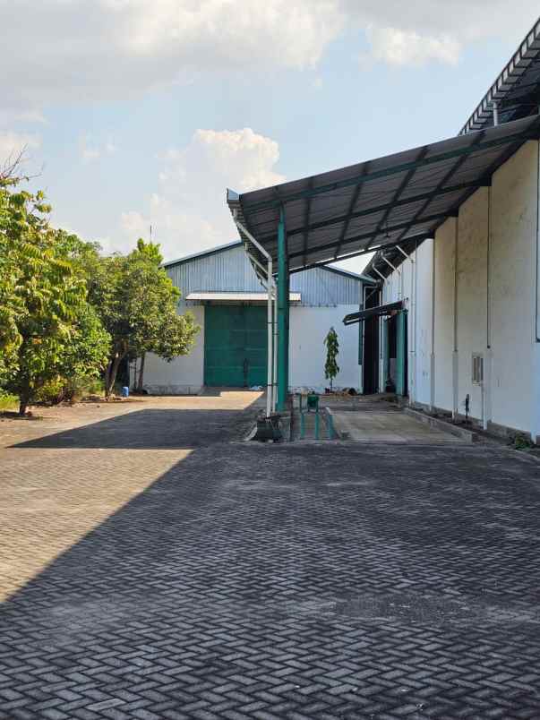 dijual sewa gudang di probolinggo
