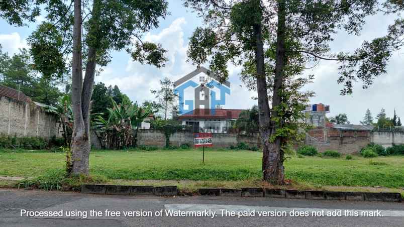 dijual tanah komplek graha puspa