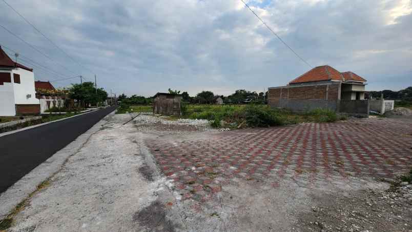 dijual tanah pekarangan di area candi prambanan klaten