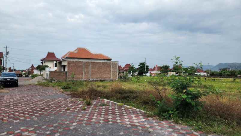dijual tanah pekarangan di area candi prambanan klaten