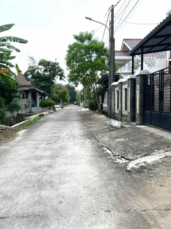 dijual tanah perumahan tytyan kencana