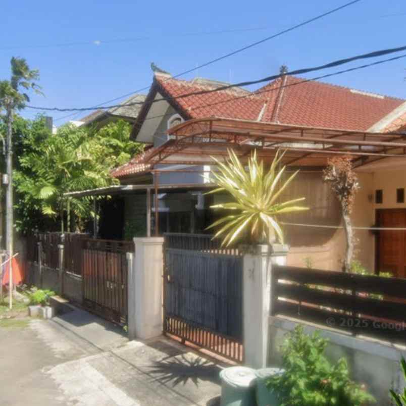 dijual tanah plaza renon