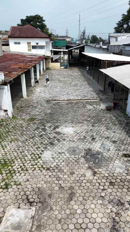 dijual tempat usaha di jl ayani malang
